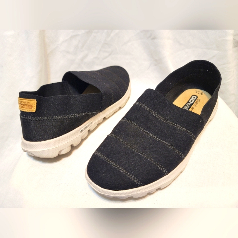 Skechers Womens Go Walk Slip-on Walking Shoes Sz 7.5 Black